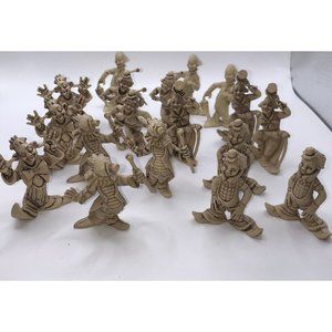 Justen Clowns Lot of 18 Hong Kong Plastic Figures